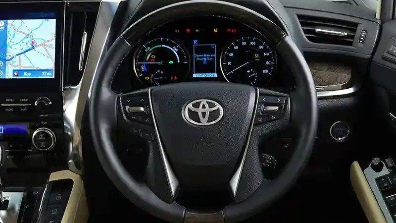 Vellfire 2.5 Hybrid (AH30)