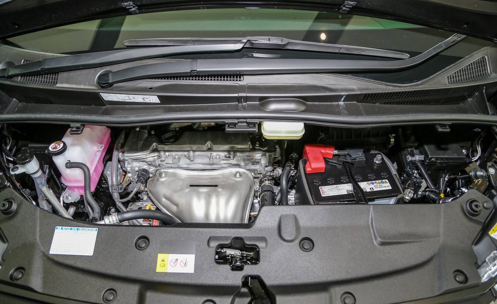 Vellfire 2.5 FWD (AH30)