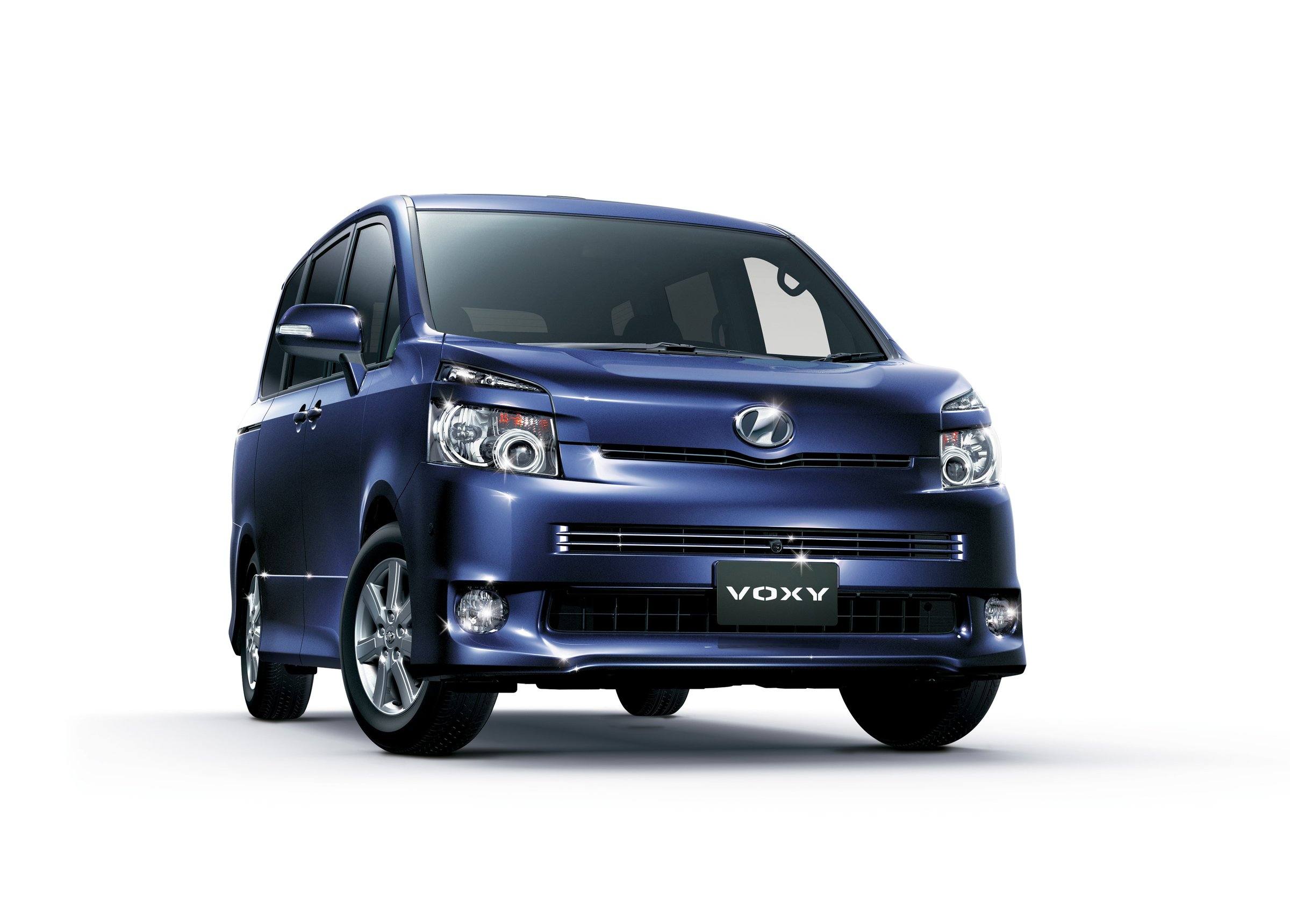Voxy 2.0 4WD (R70)