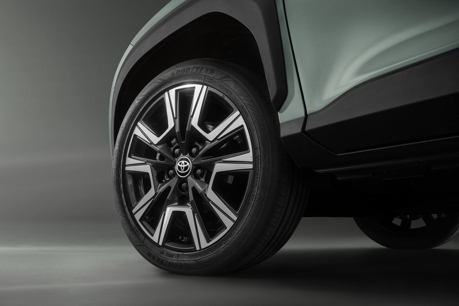Hybrid 130 AWD-i