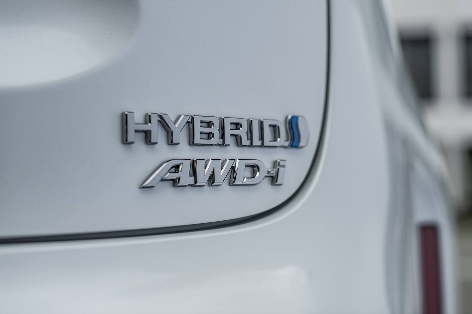 1.5 Hybrid AWD-i 116