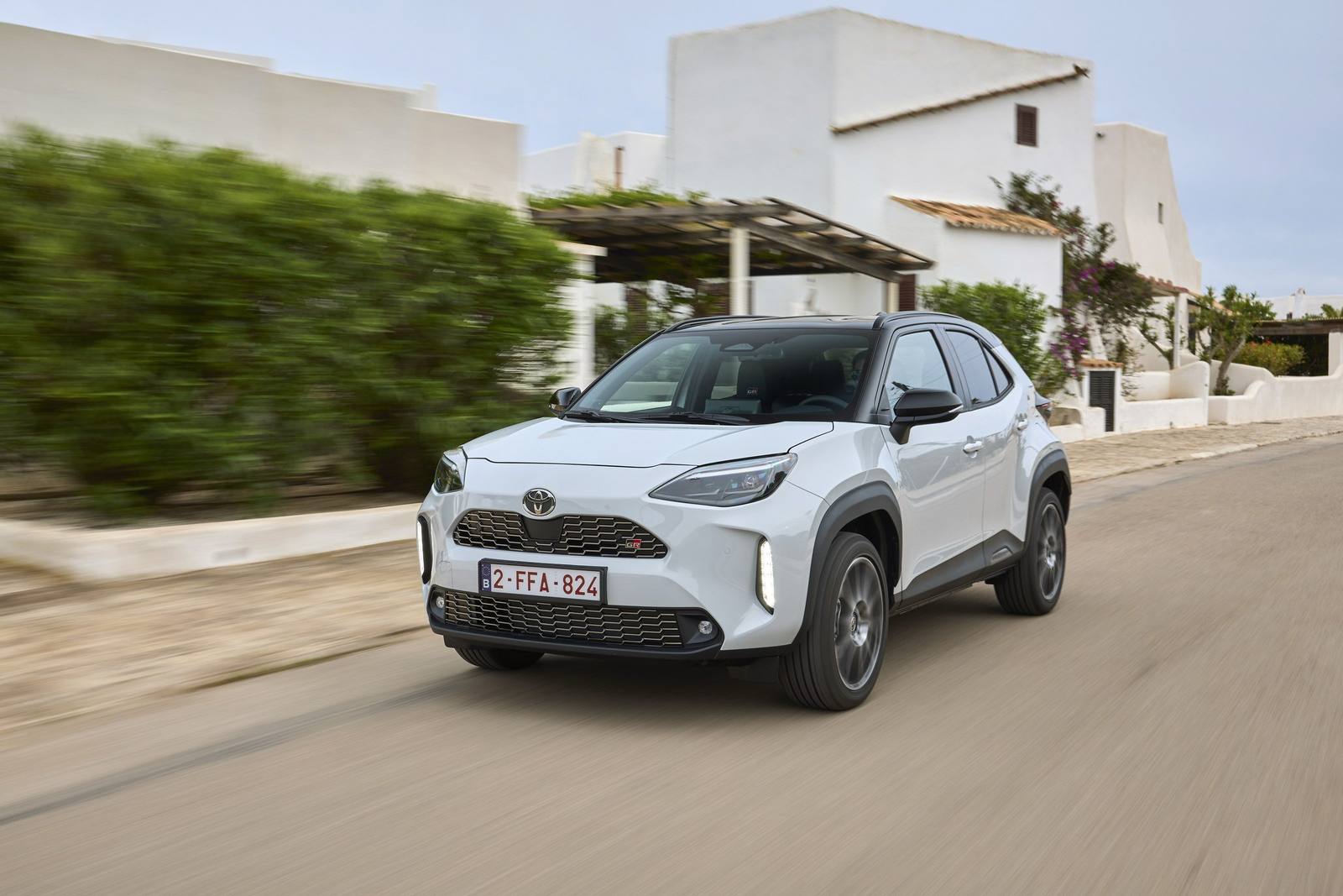 1.5 Hybrid AWD-i 116