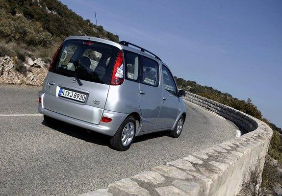 1.3 VVT-i Manual