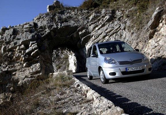 1.3 VVT-i Manual