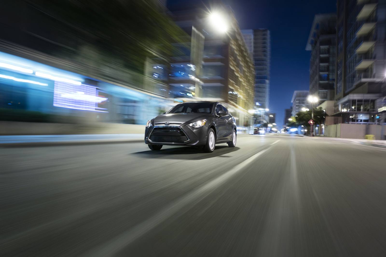 Yaris iA Sedan 1.5 6AT 2017-2018