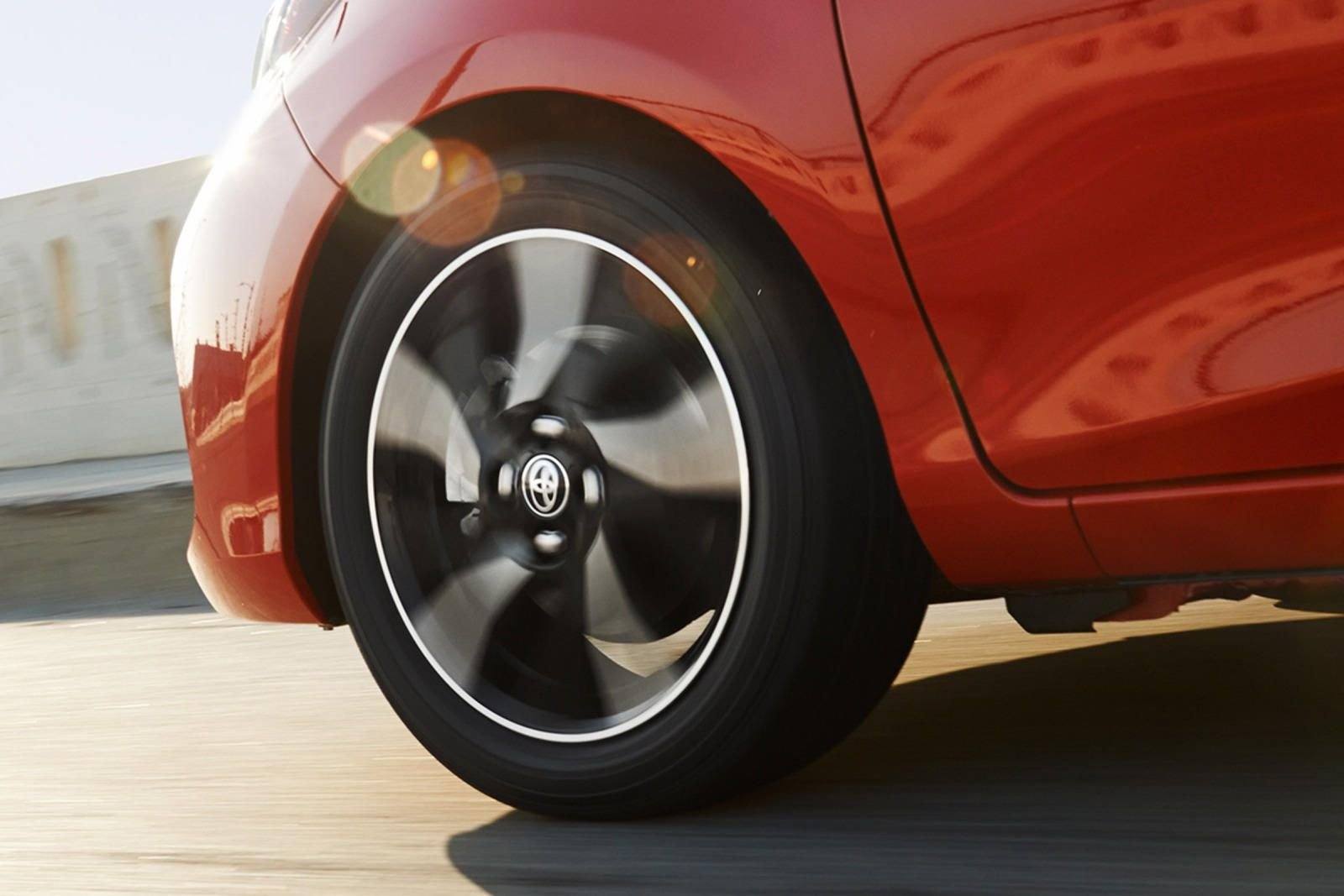 XP130 1.5 Liftback Manual