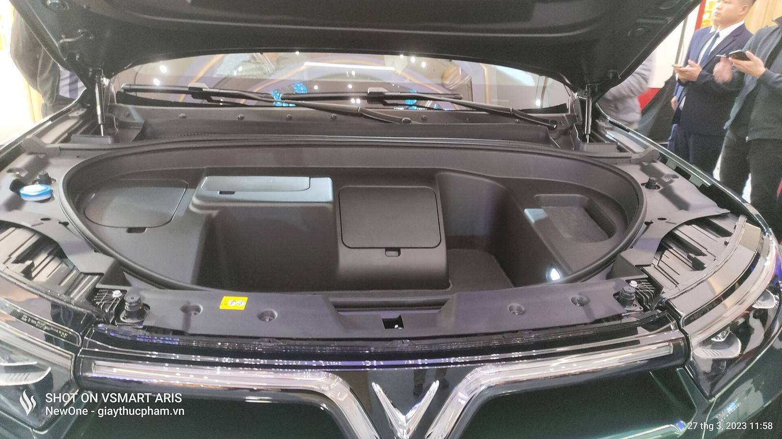 VF 9 Eco