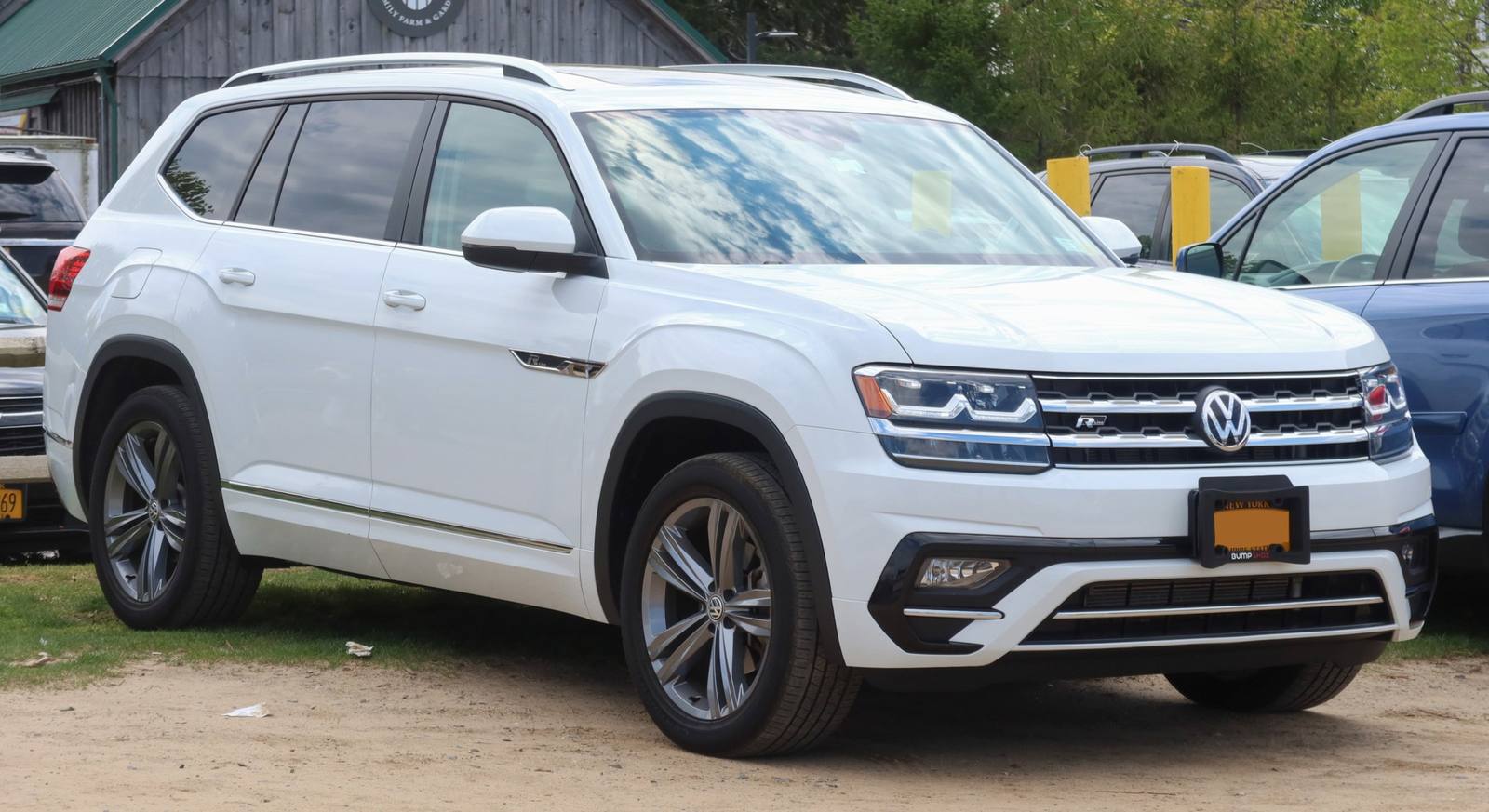 2.0 TSI (269 hp)