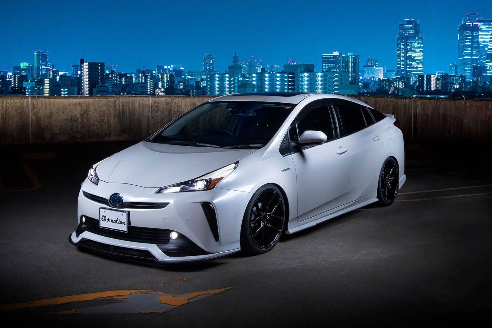 LB-WORKS Toyota Prius 50 (Late model)