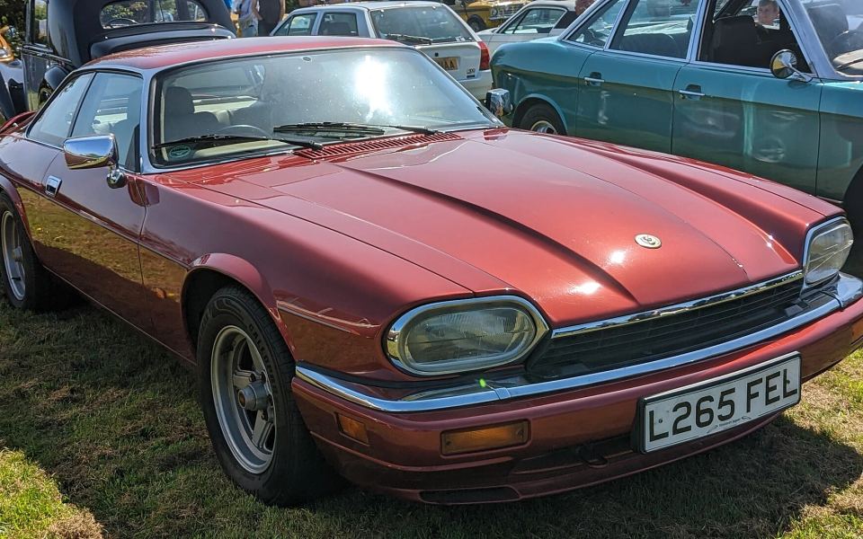 XJS