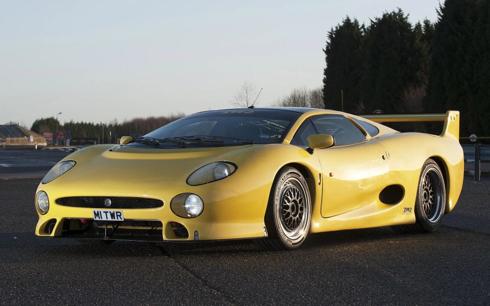 XJ220