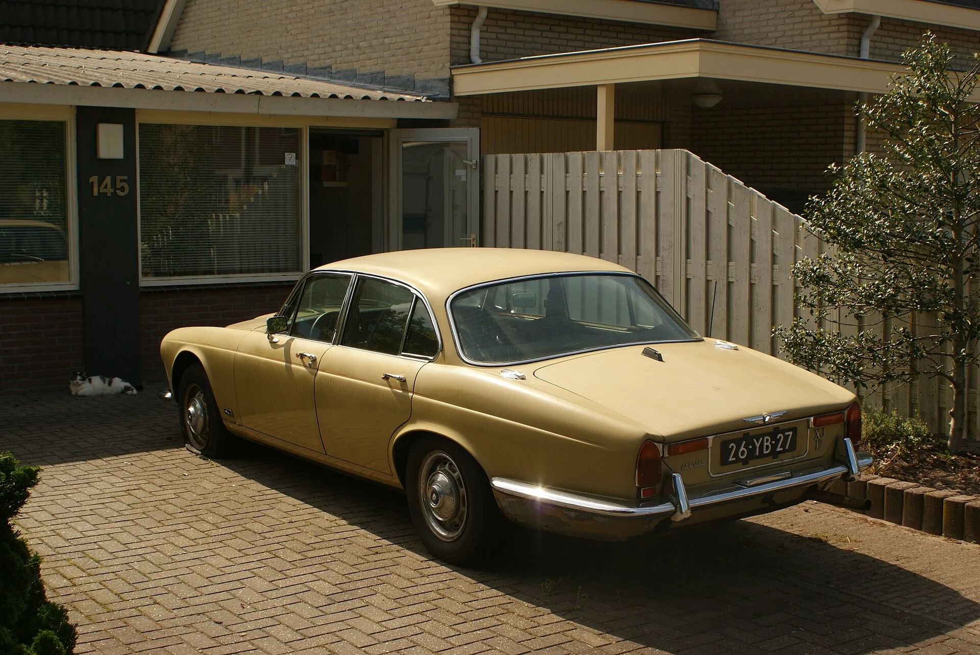 XJ12