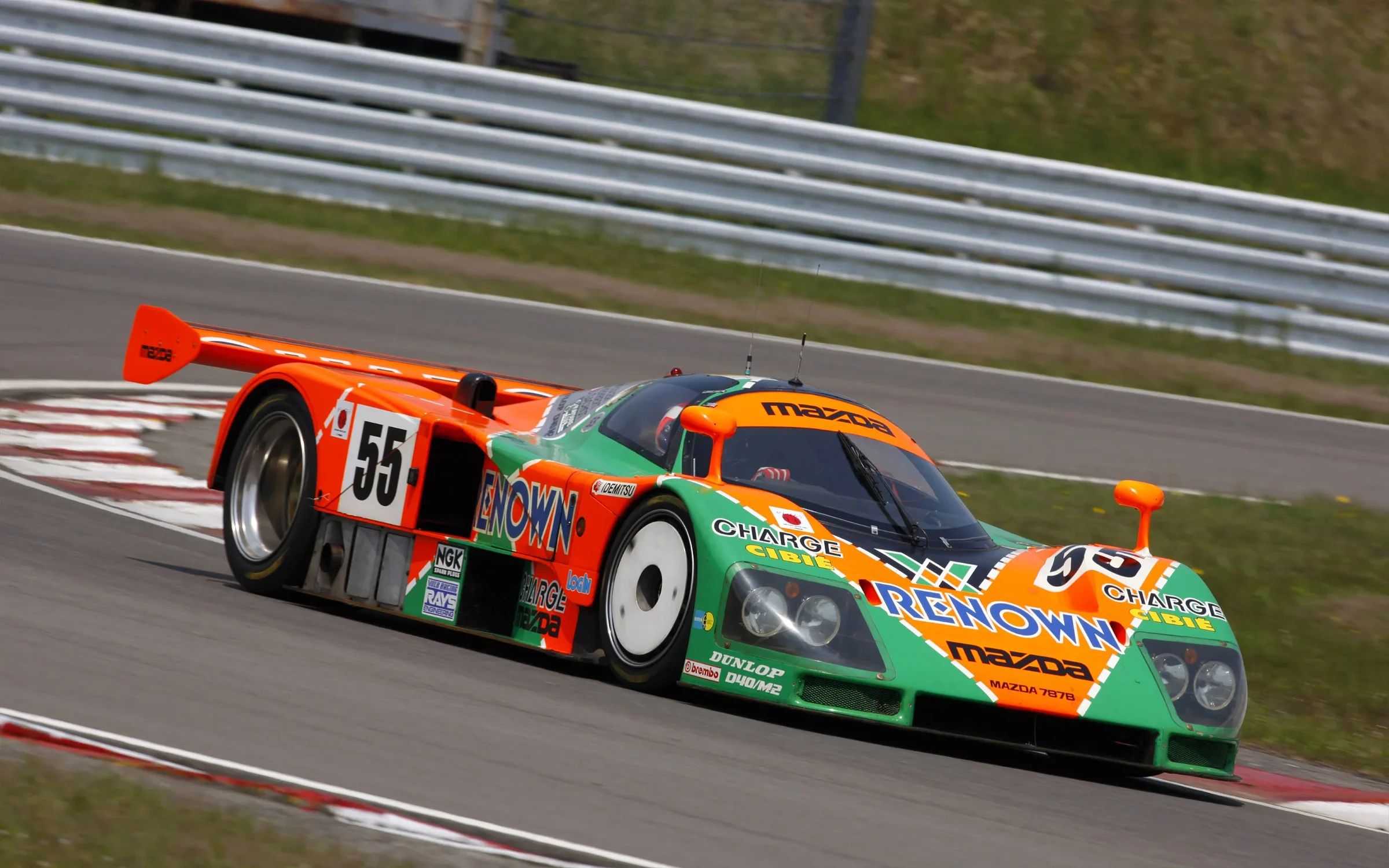 787B