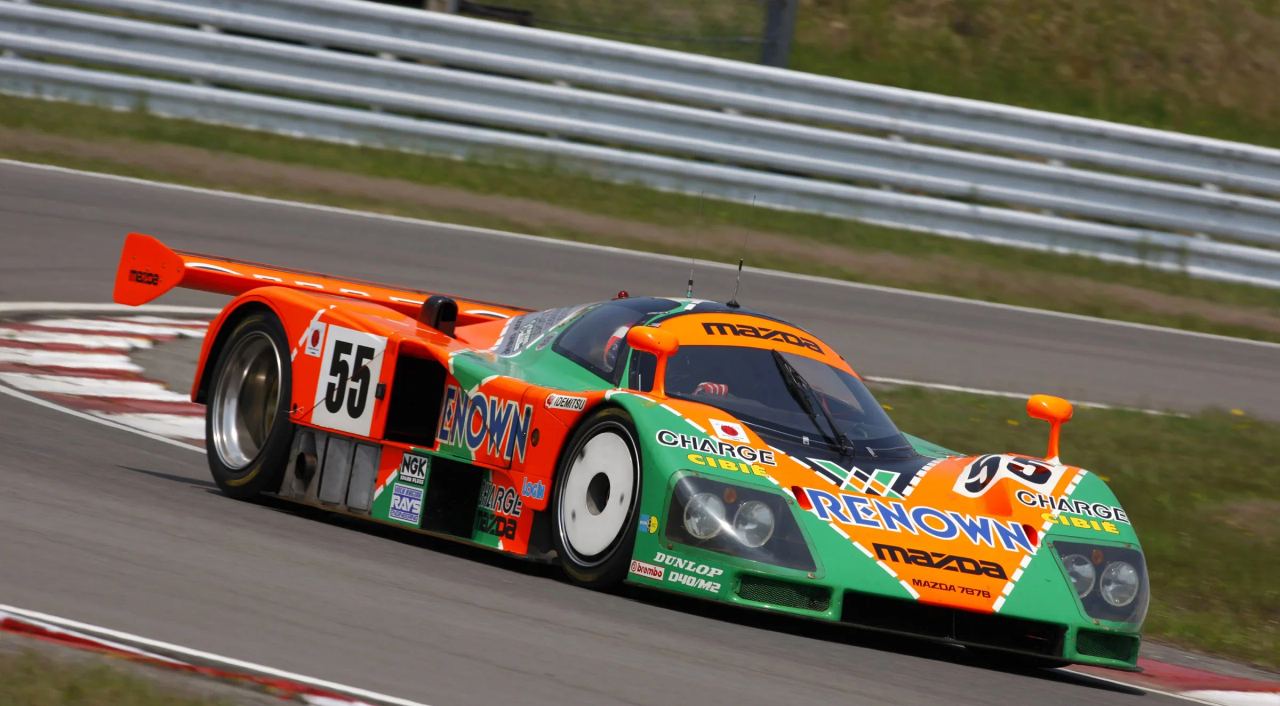 787B