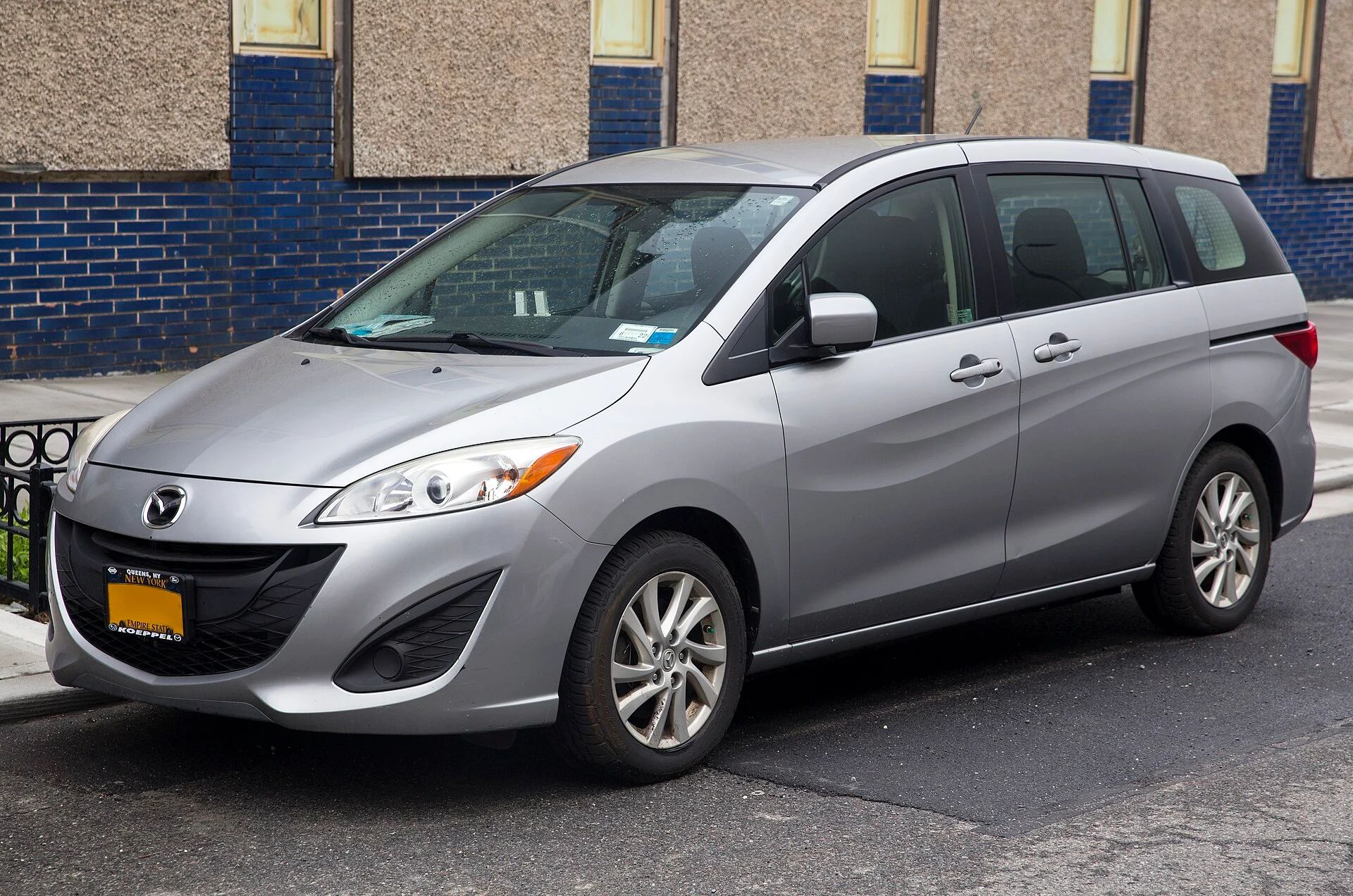 Mazda5
