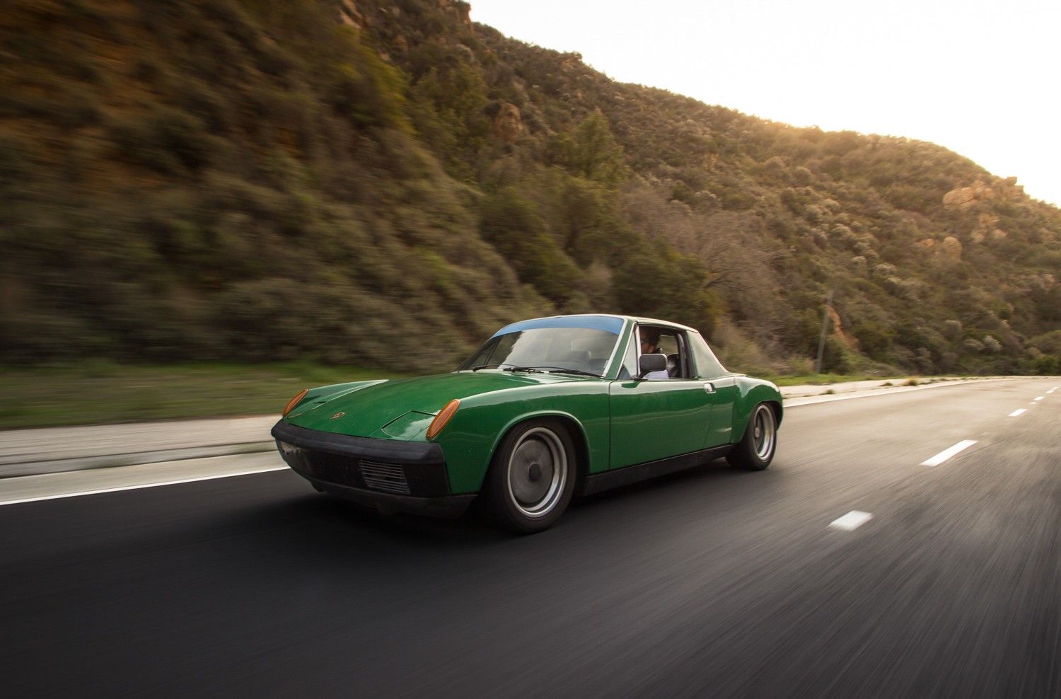 914