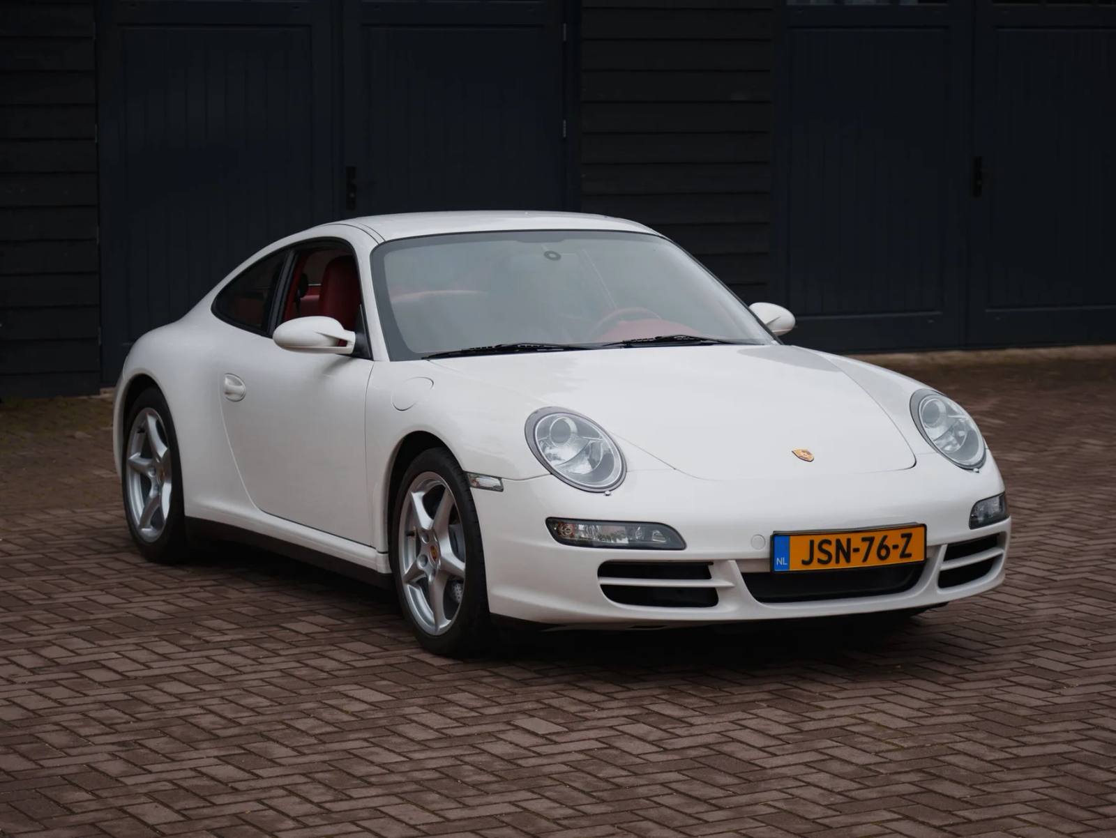 Carrera 4