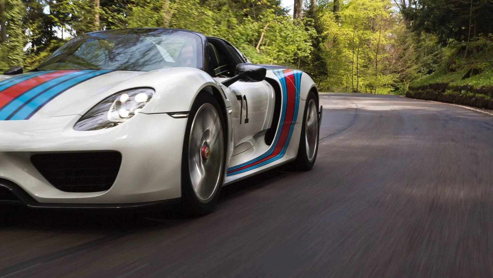 918 Spyder Weissach Package