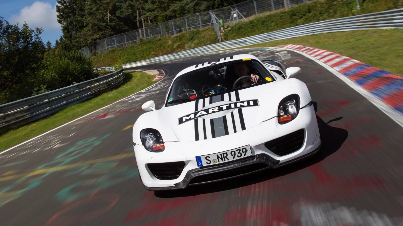 918 Spyder Weissach Package