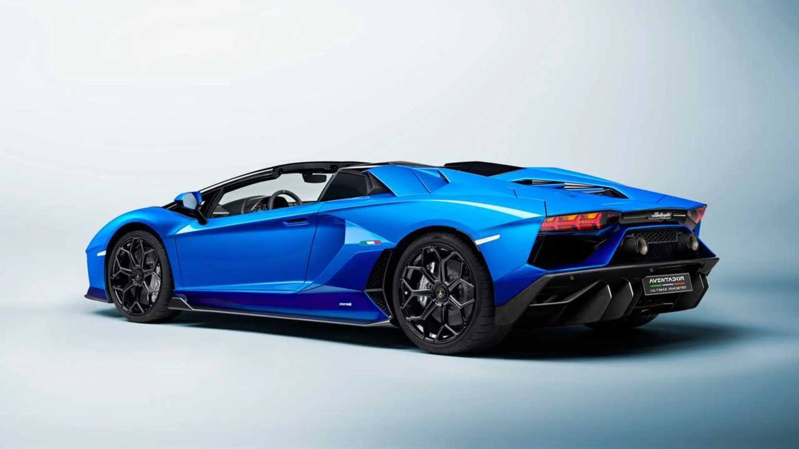 Aventador LP780-4 Ultimae Roadster