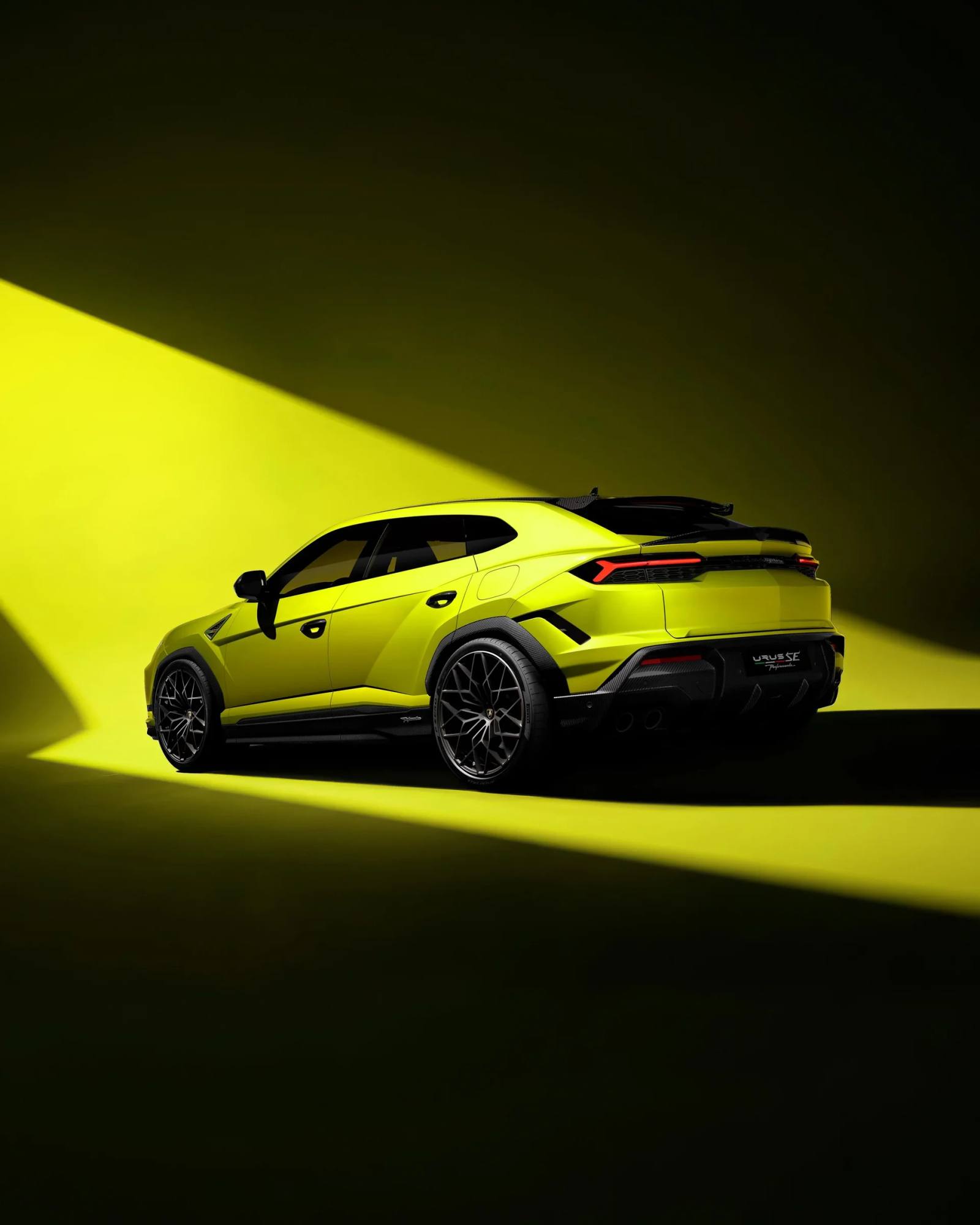 Urus SE Performante