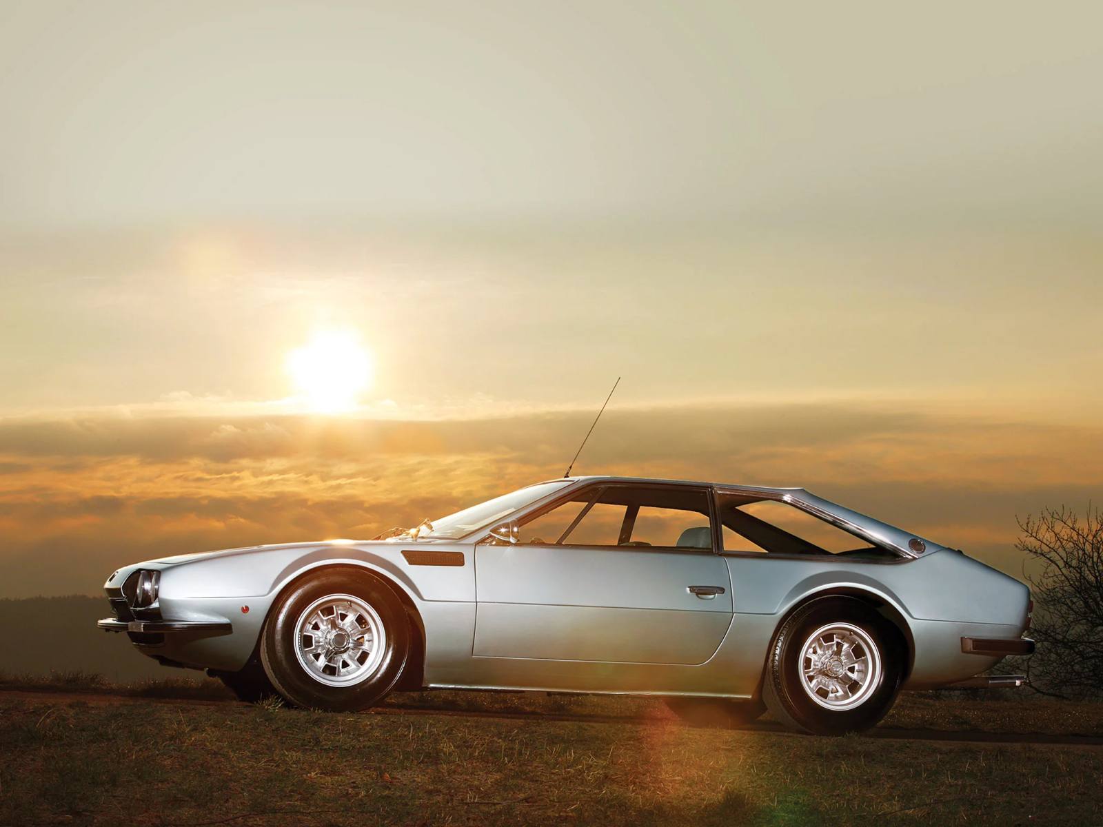 Jarama 400 GT