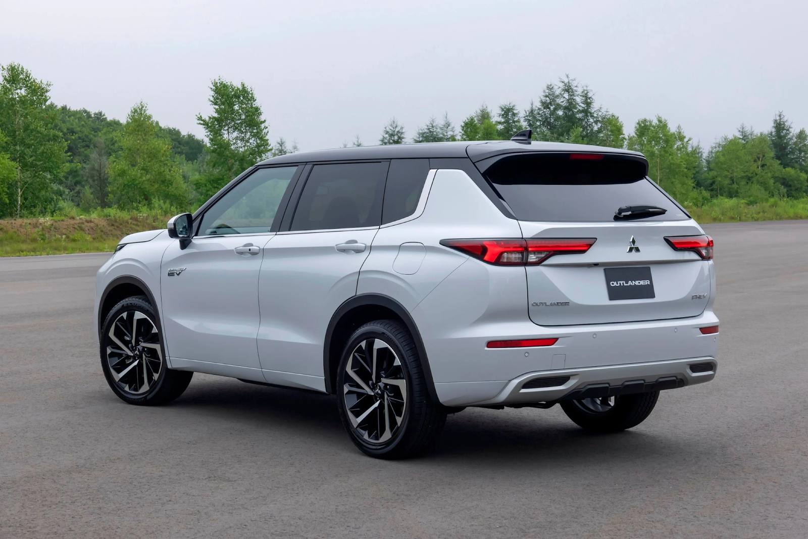 Outlander PHEV North America
