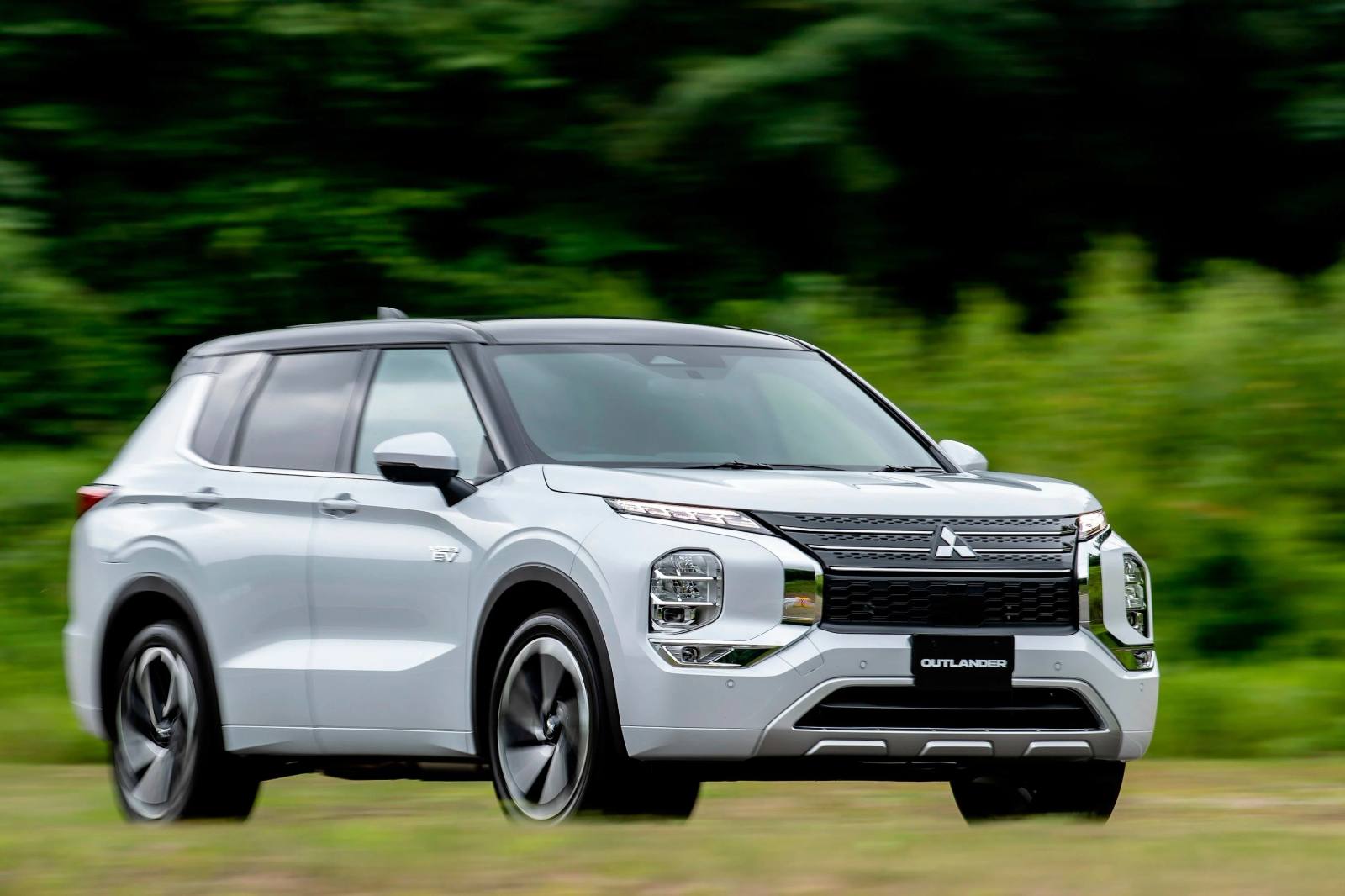 Outlander PHEV North America