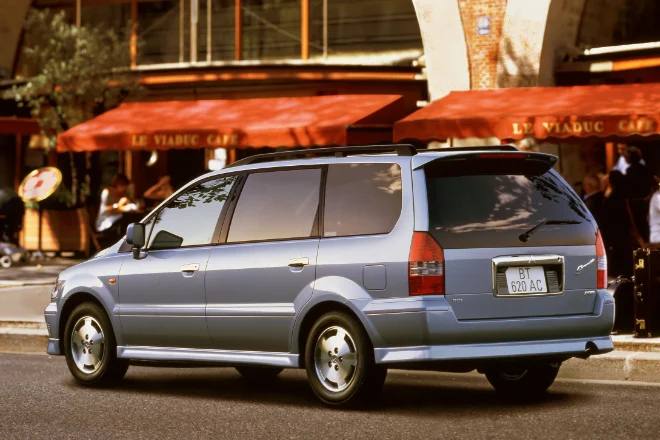 Space Wagon 2.4 GDI