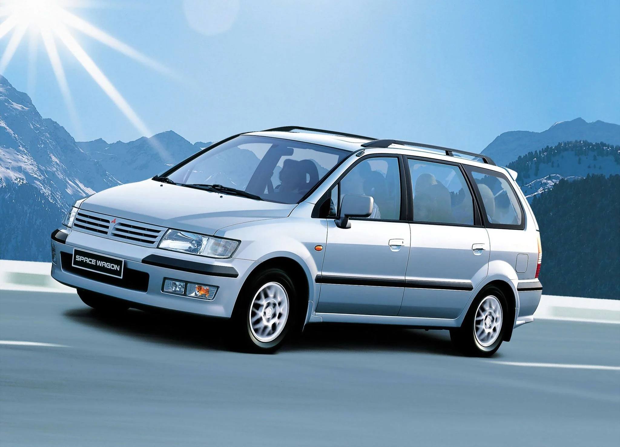 Space Wagon 3.0 V6 GDI