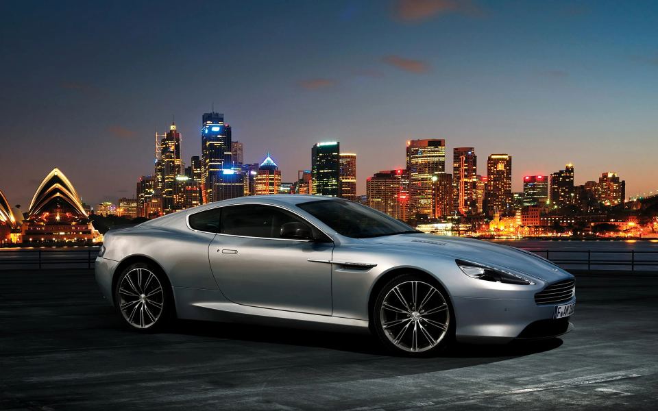 DB9