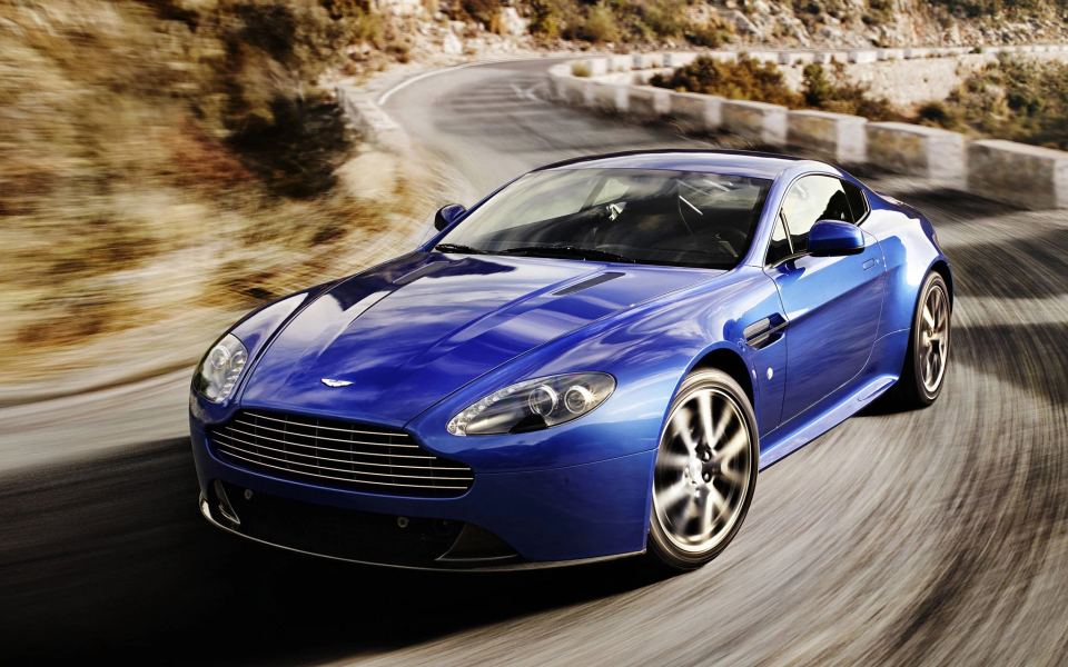 V8 Vantage