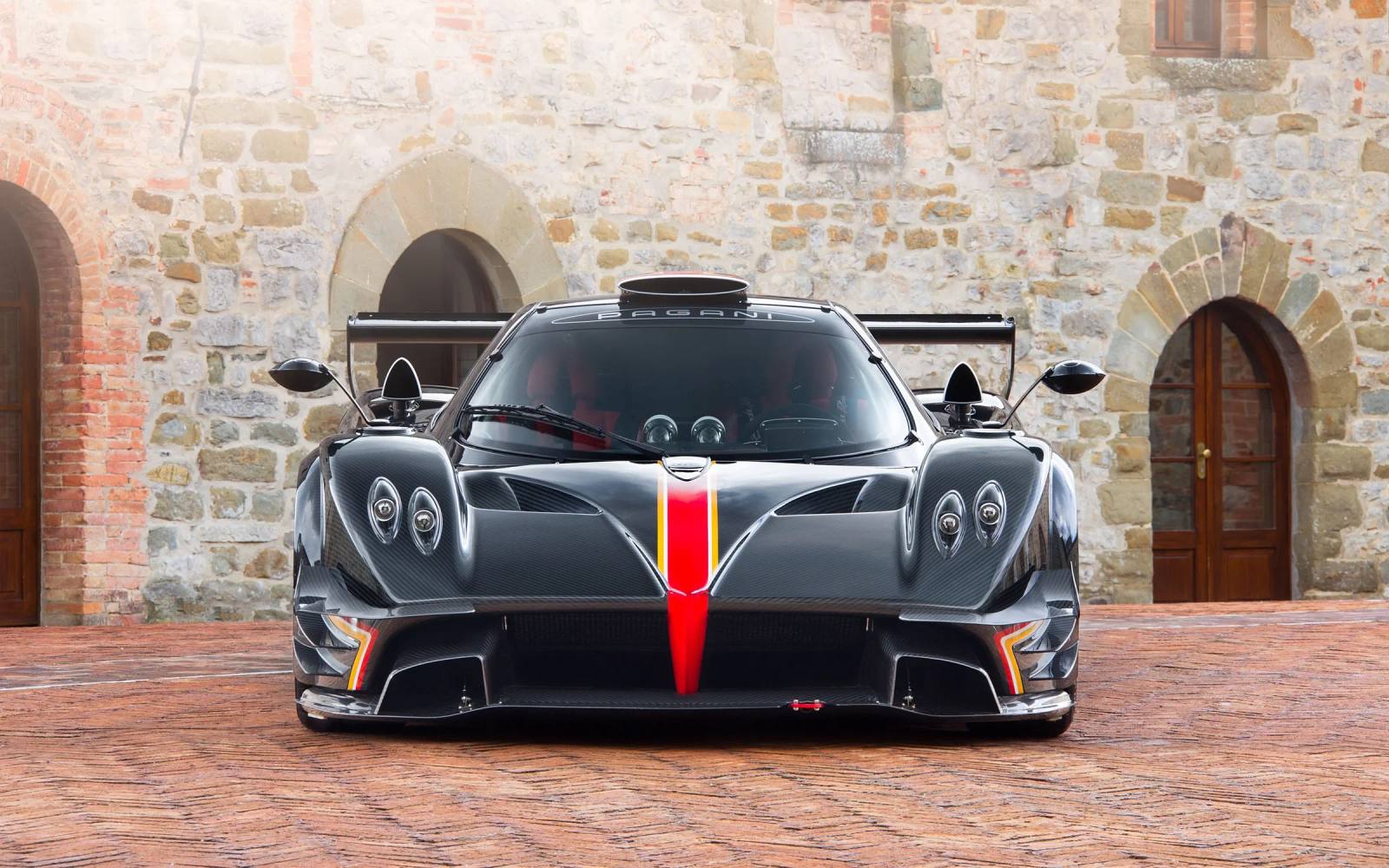 Zonda Revolución
