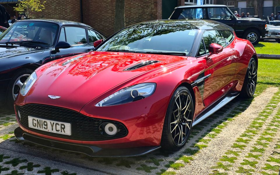 Aston Martin Vanquish Zagato