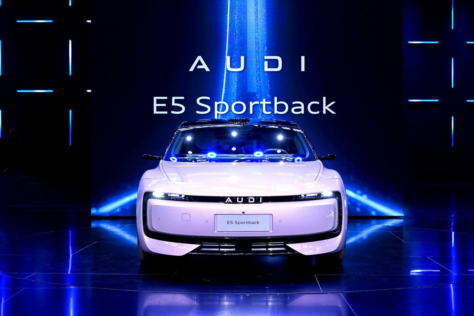 Flagship quattro