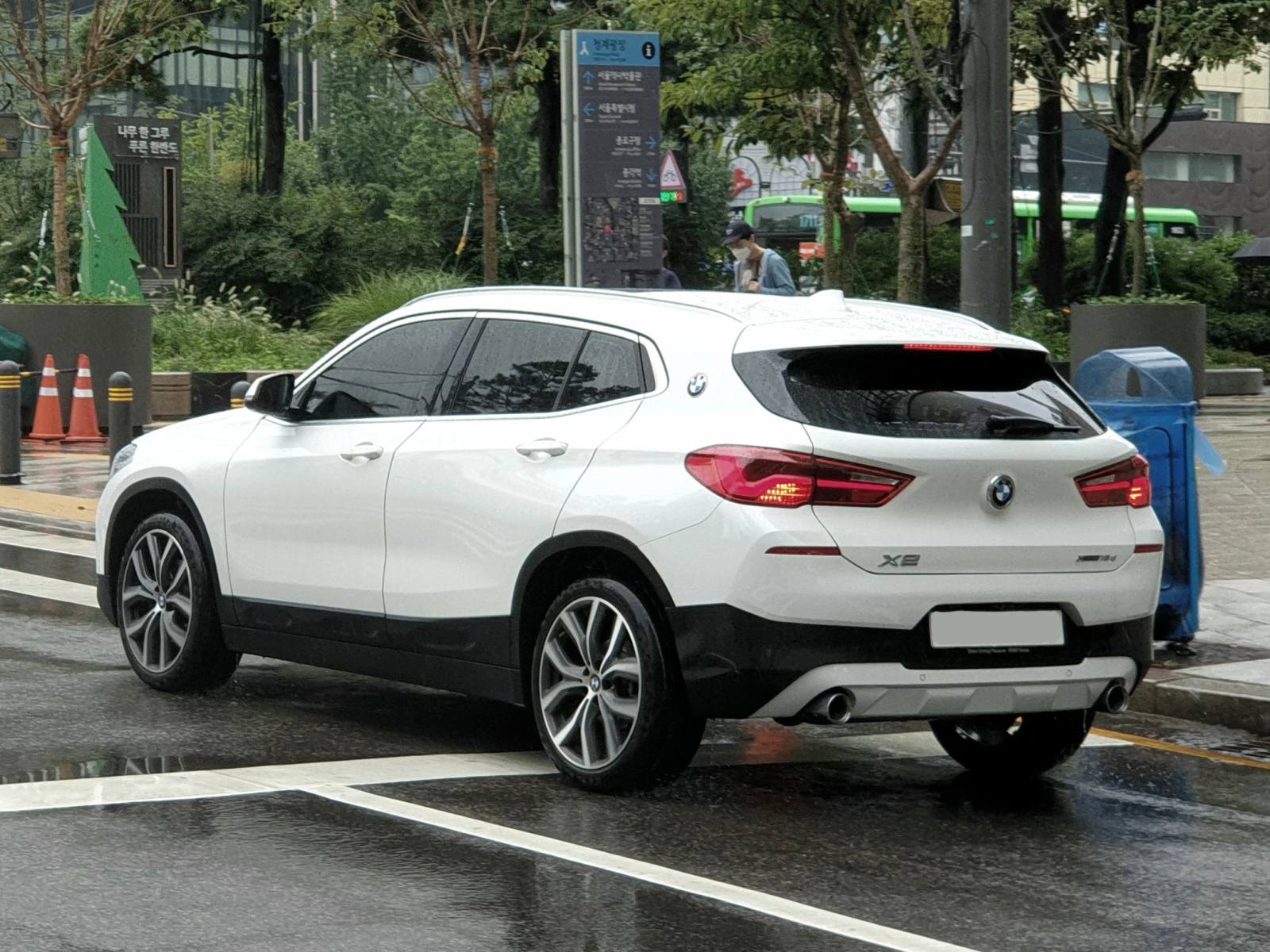 sDrive20i
