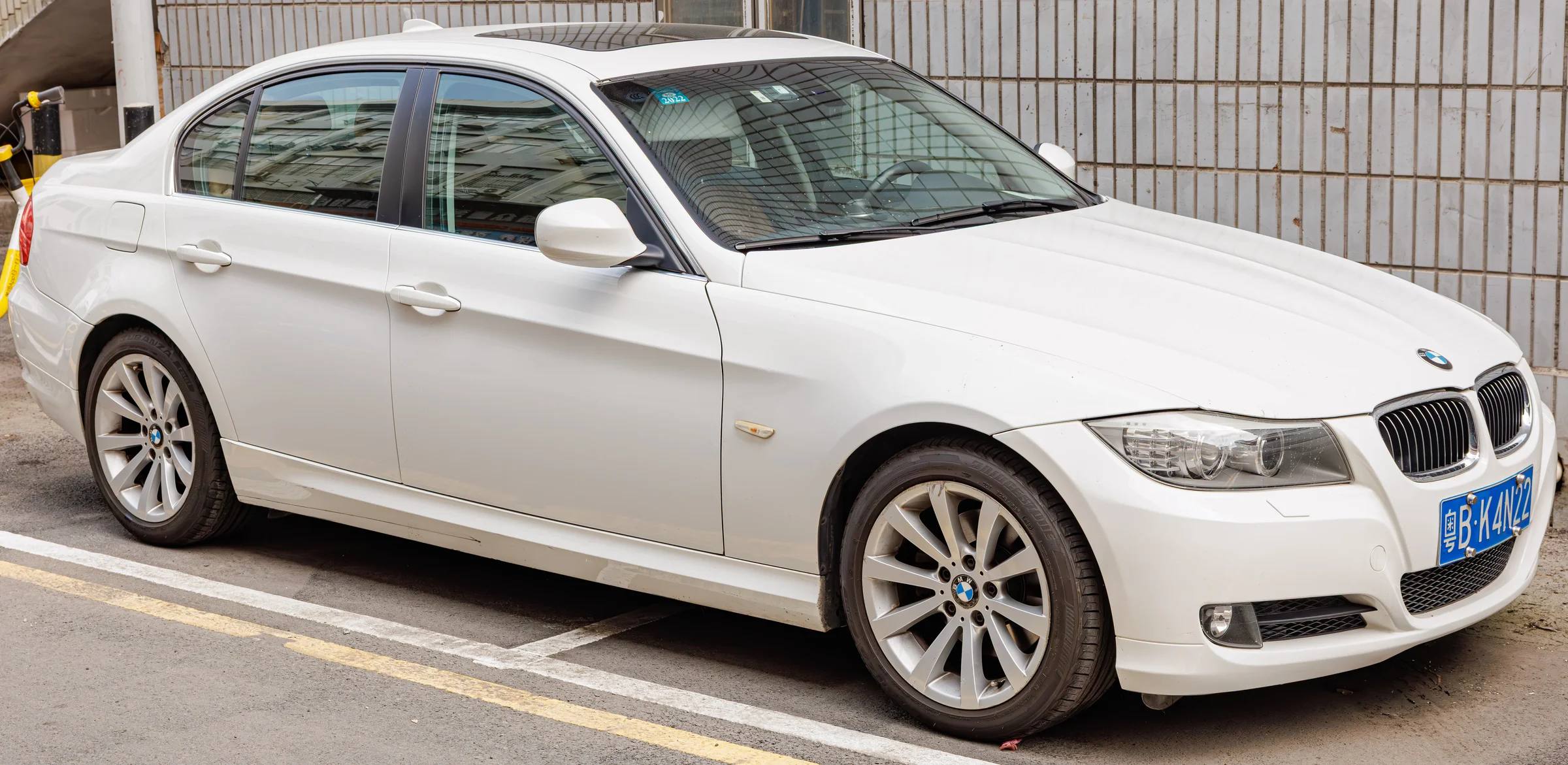 335i