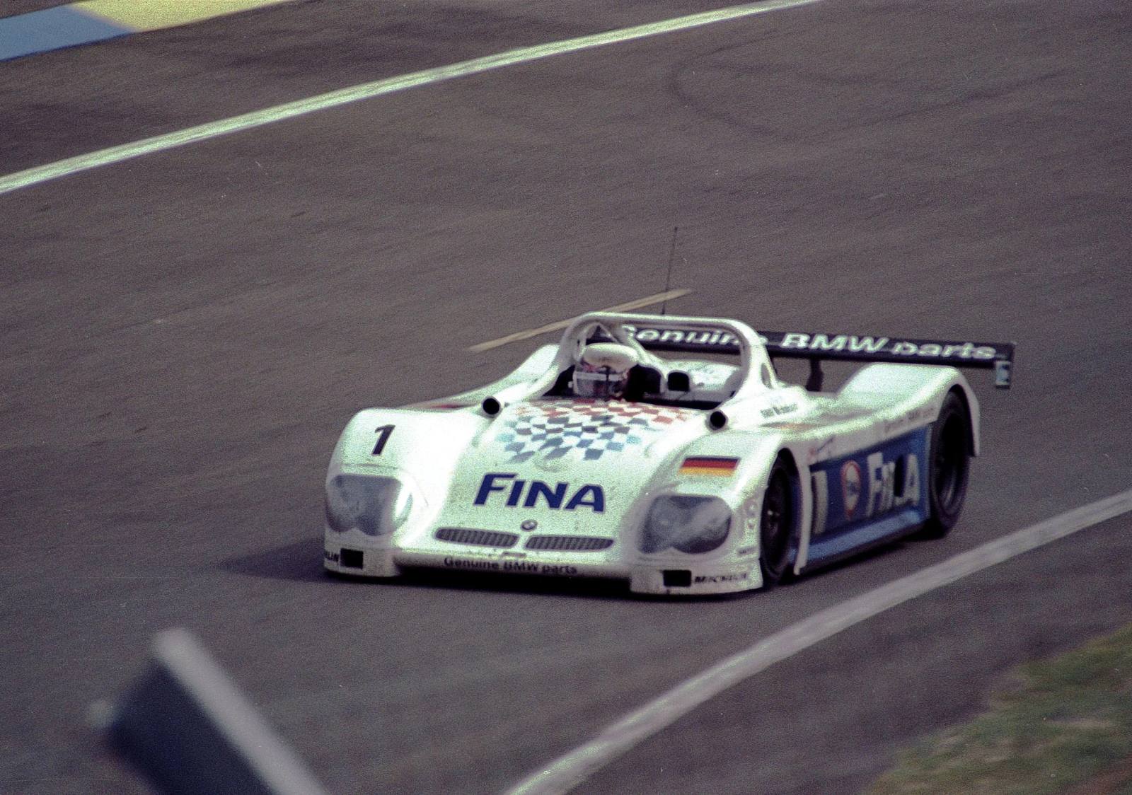 V12 LM