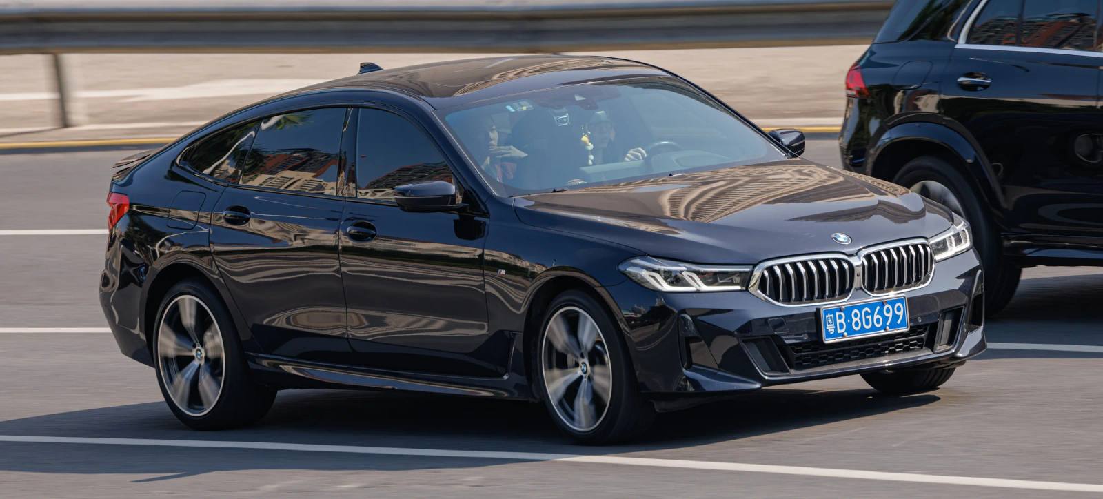 630i