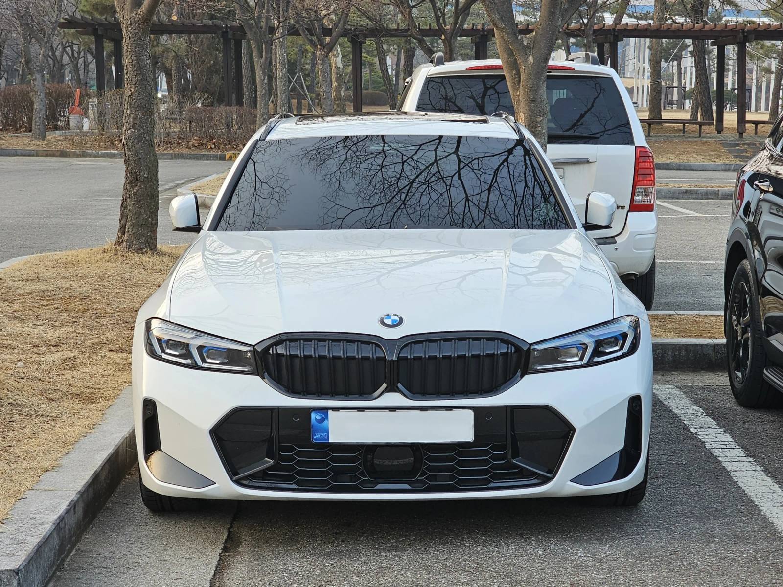 320i Touring