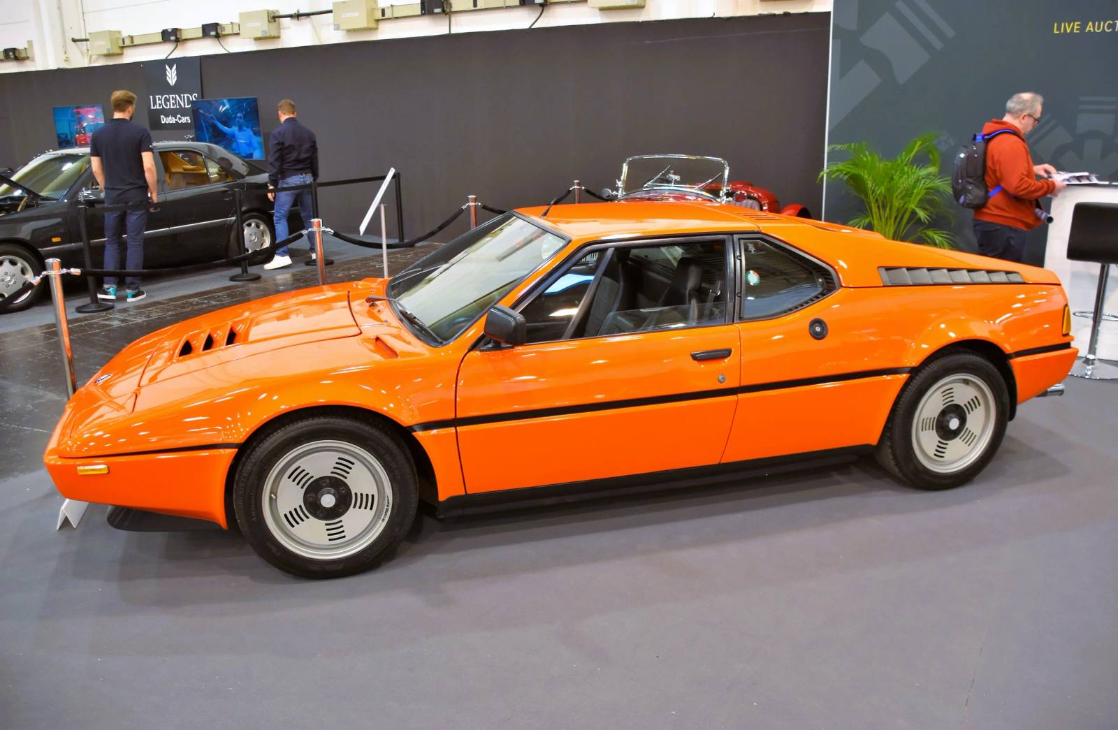 M1