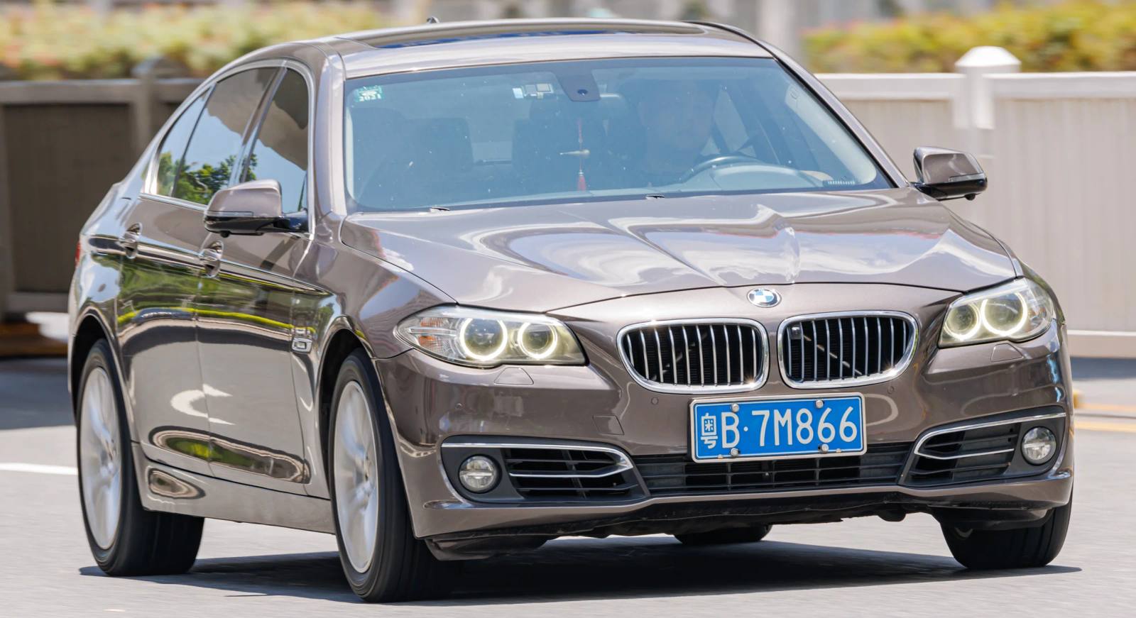 535i