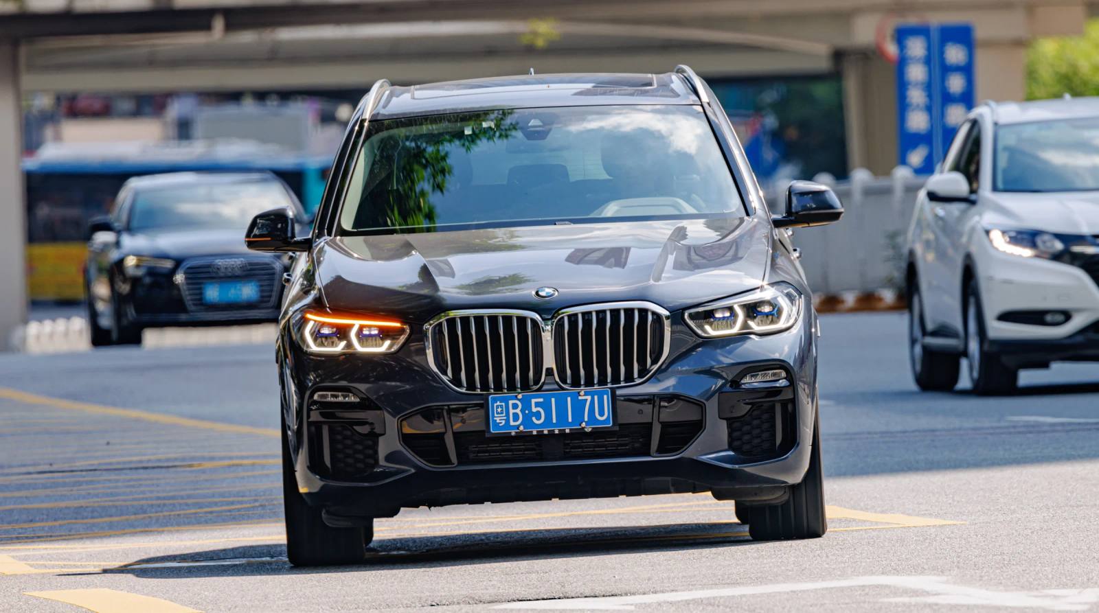 xDrive50e