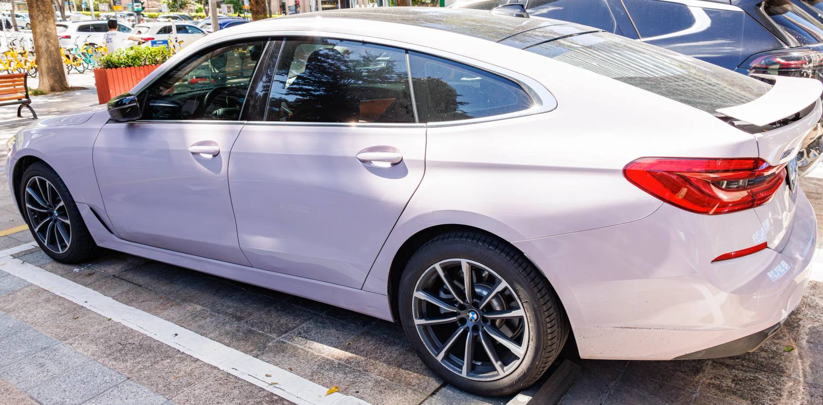 630i