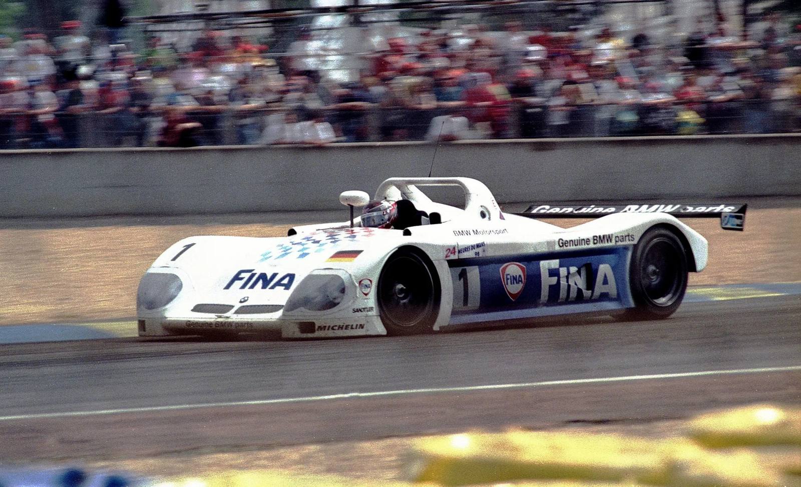 V12 LM