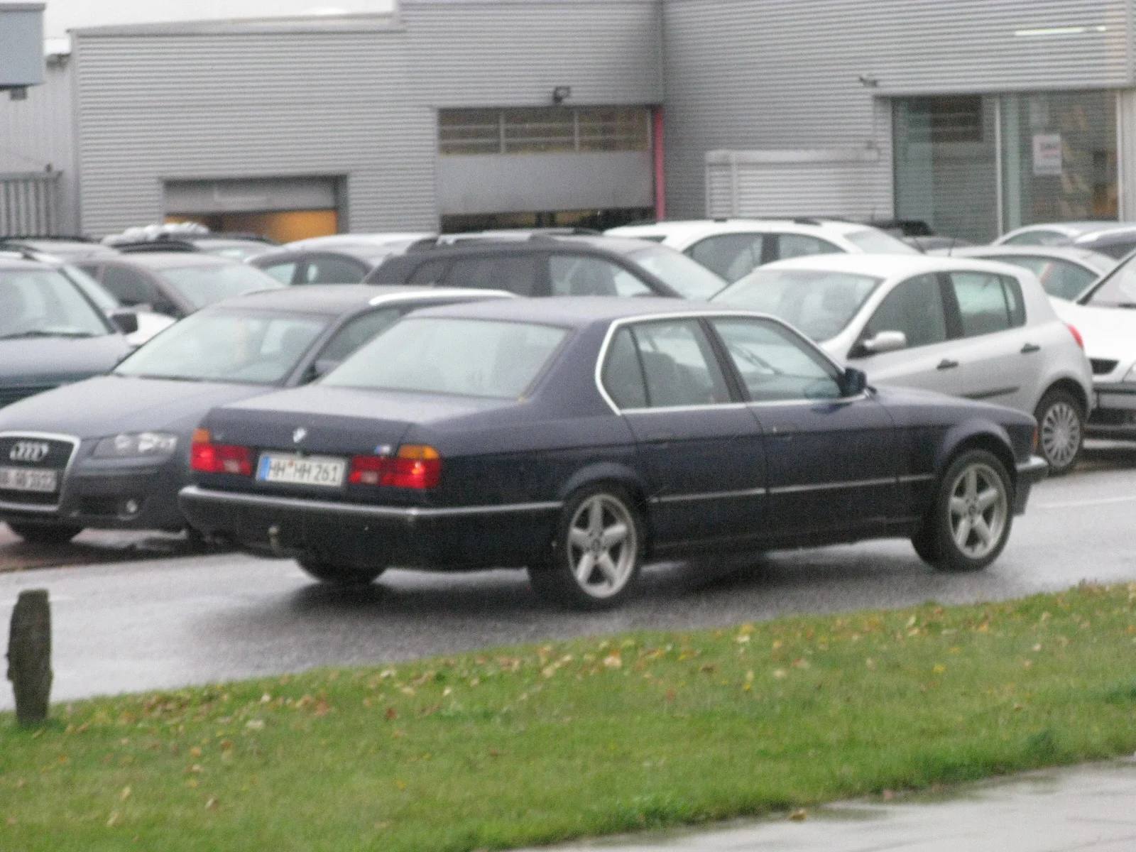 750i