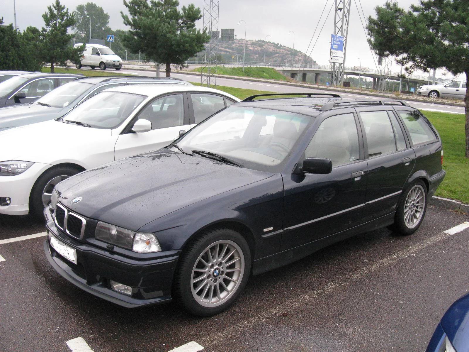 328i Touring