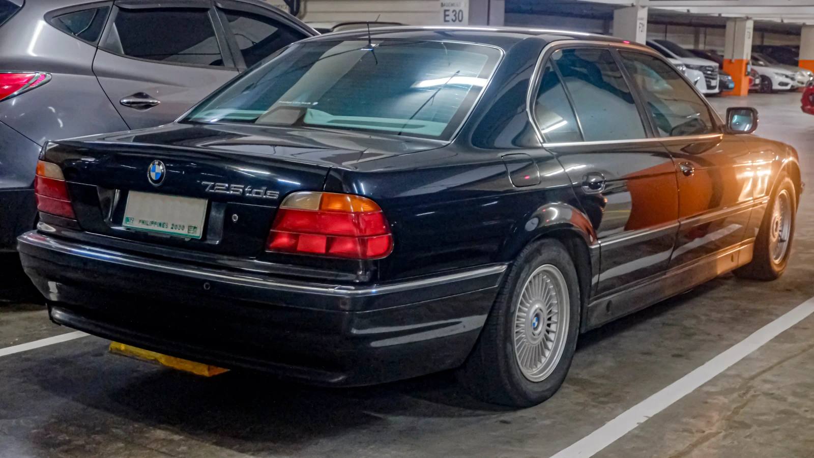 740i