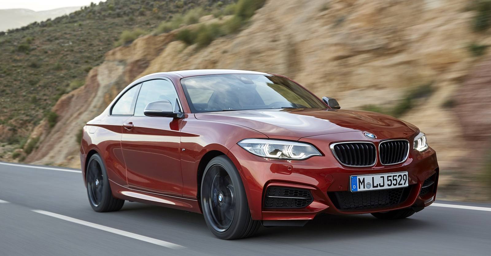 M240i