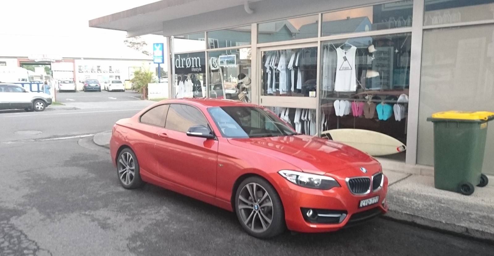 220i